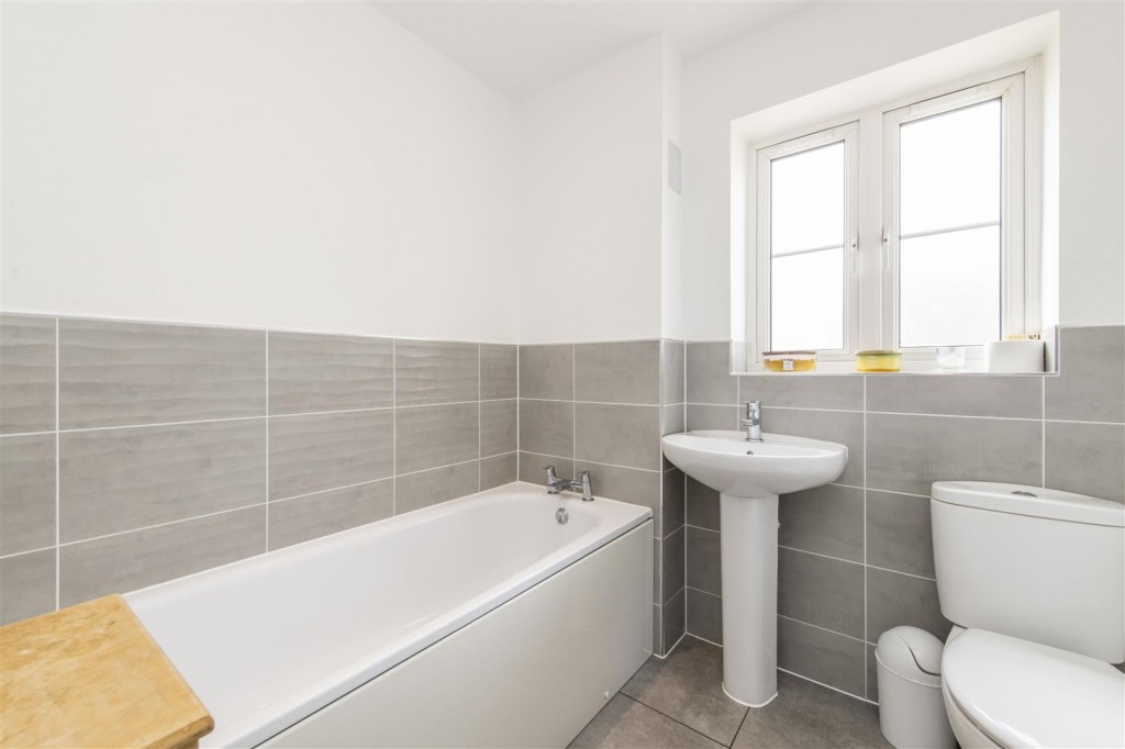 Images for Irthlingborough Road North, Wellingborough EAID:oscarjamesapi BID:6