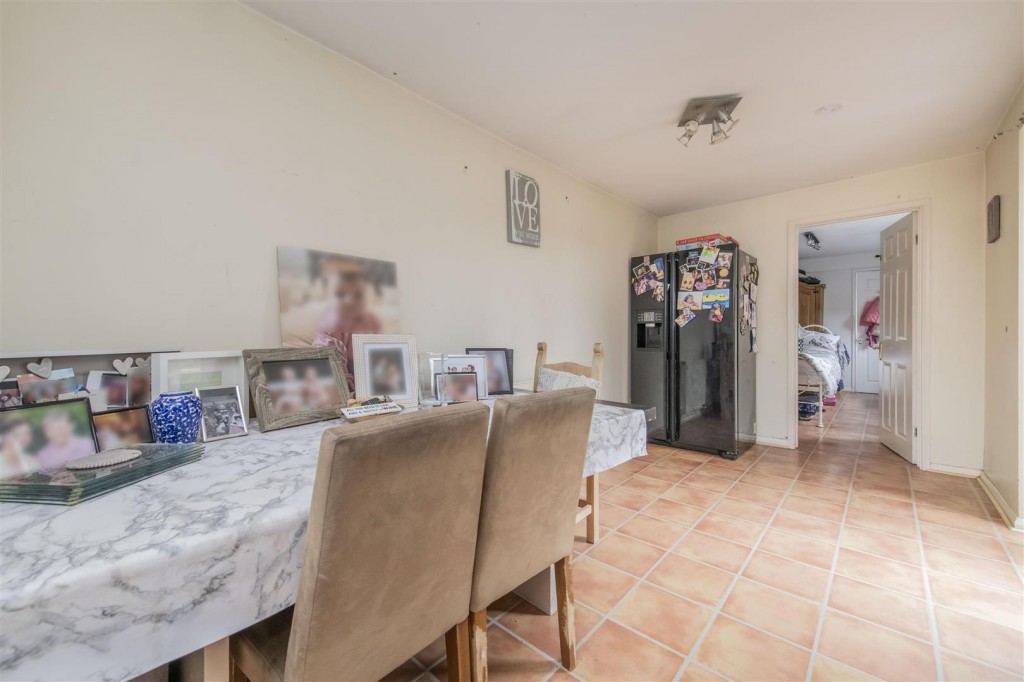 Images for Richmond Avenue, Kettering EAID:oscarjamesapi BID:2