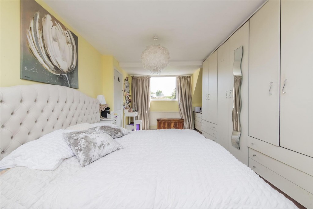 Images for Regent Street, Finedon EAID:oscarjamesapi BID:3