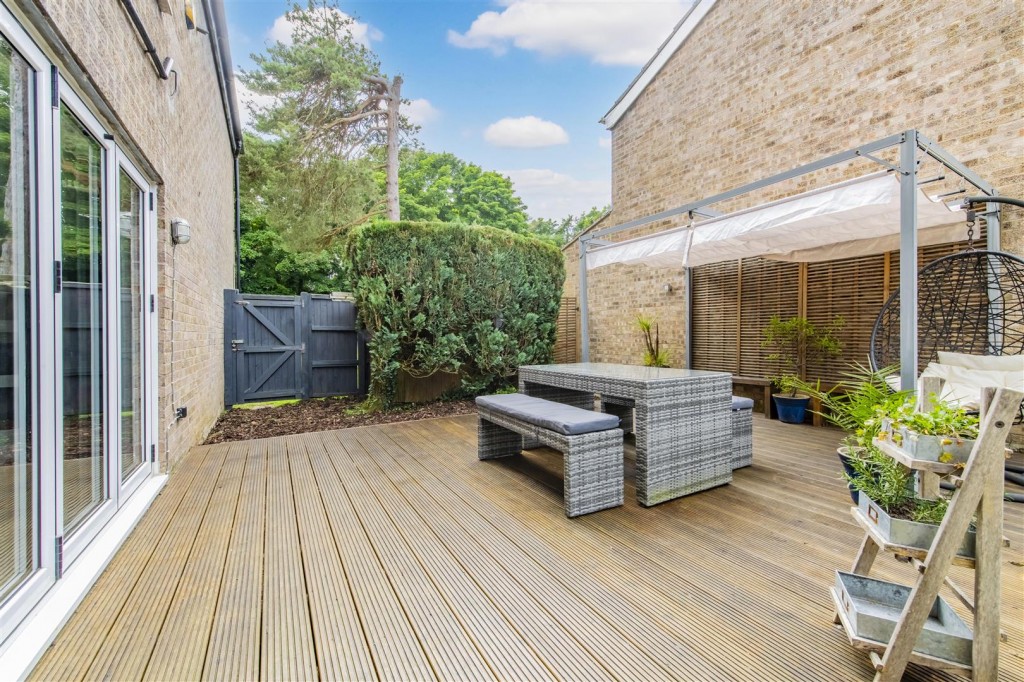 Images for Dunedin Road, Corby EAID:oscarjamesapi BID:4
