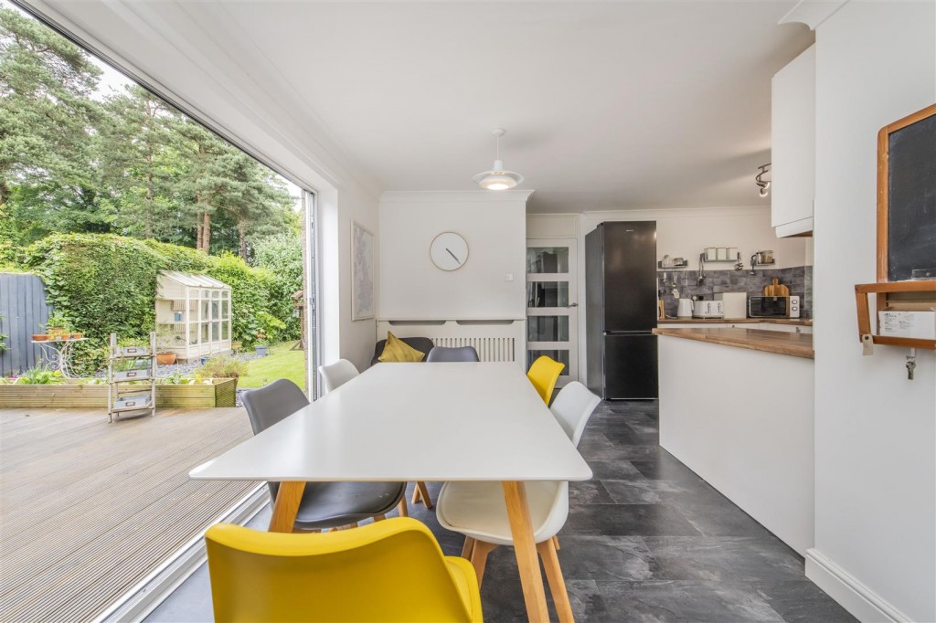 Images for Dunedin Road, Corby EAID:oscarjamesapi BID:4