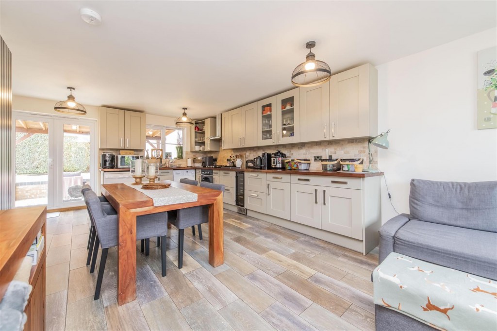 Images for Catterick Close, Corby EAID:oscarjamesapi BID:4
