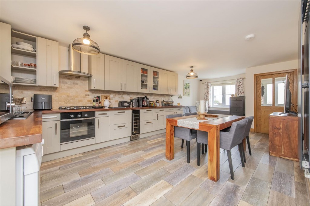 Images for Catterick Close, Corby EAID:oscarjamesapi BID:4