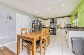 Images for Sycamore Gardens, Burton Latimer