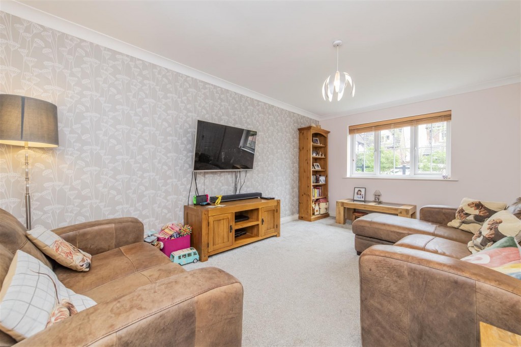 Images for Sycamore Gardens, Burton Latimer EAID:oscarjamesapi BID:3