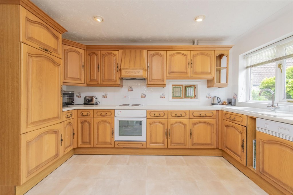 Images for Grafton Underwood, Kettering EAID:oscarjamesapi BID:2