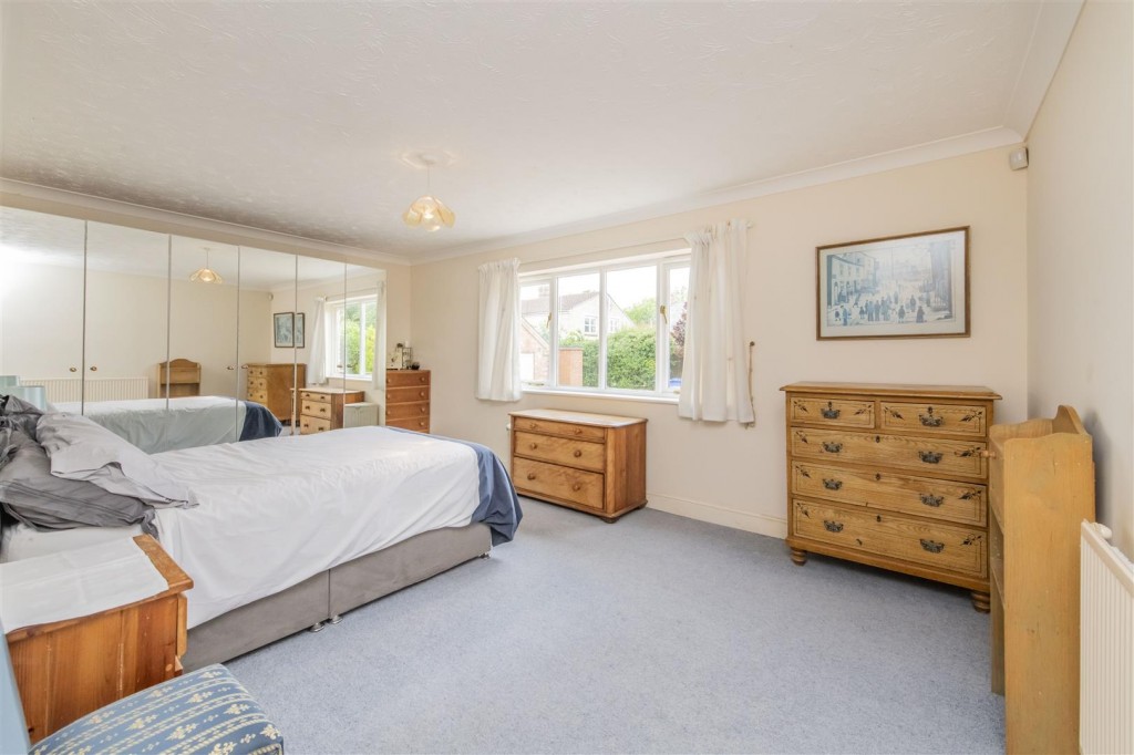 Images for Grafton Underwood, Kettering EAID:oscarjamesapi BID:2