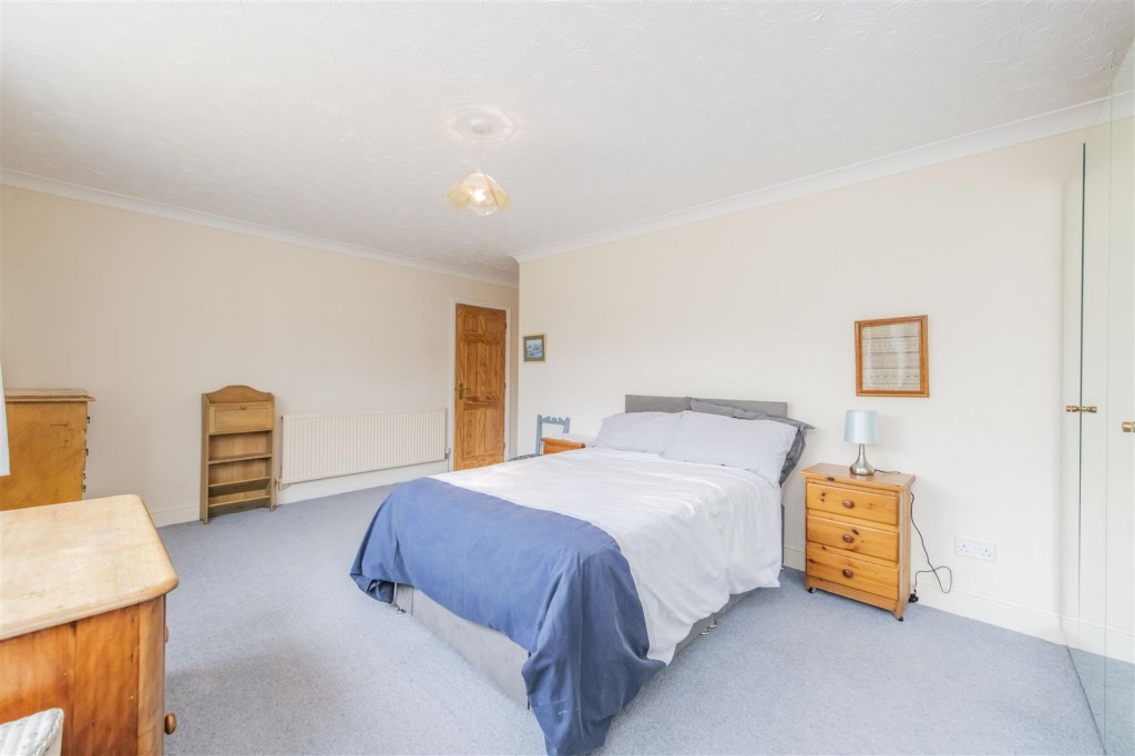 Images for Grafton Underwood, Kettering EAID:oscarjamesapi BID:2