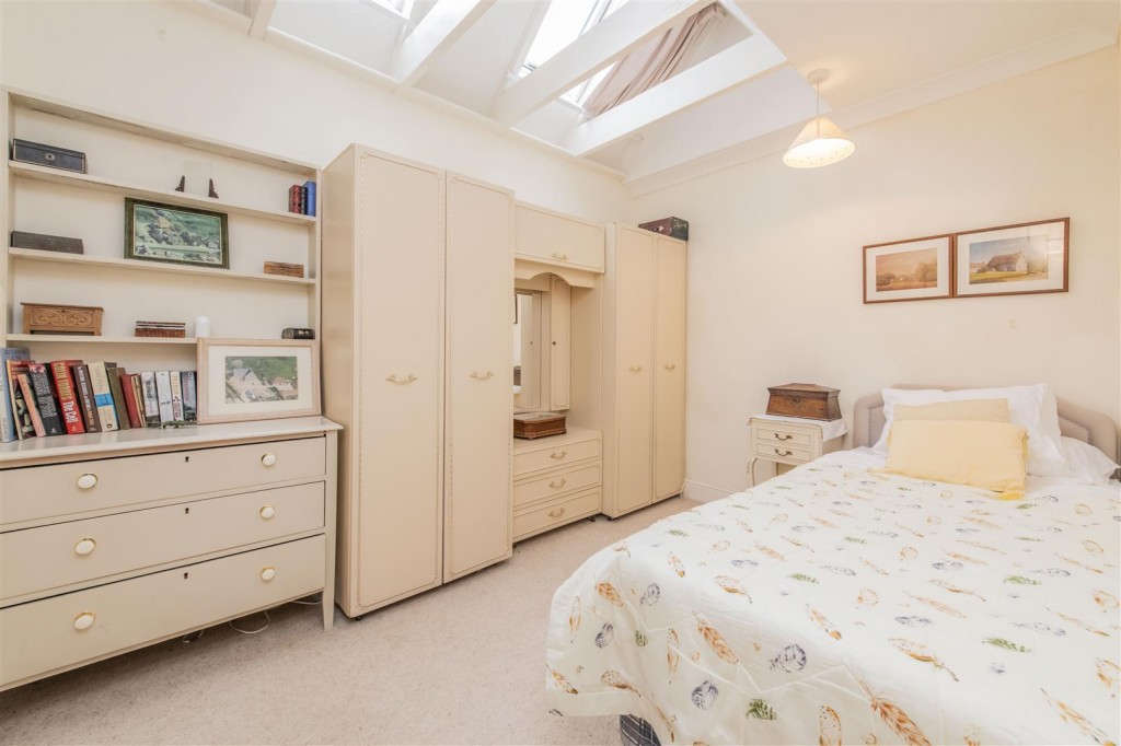 Images for Grafton Underwood, Kettering EAID:oscarjamesapi BID:2