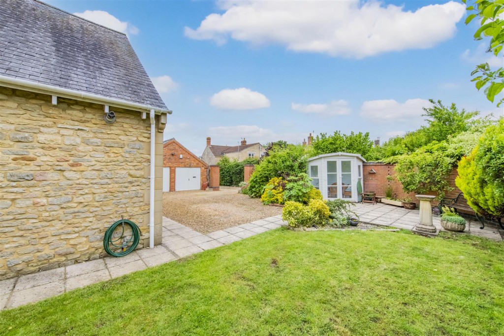 Images for Grafton Underwood, Kettering EAID:oscarjamesapi BID:2