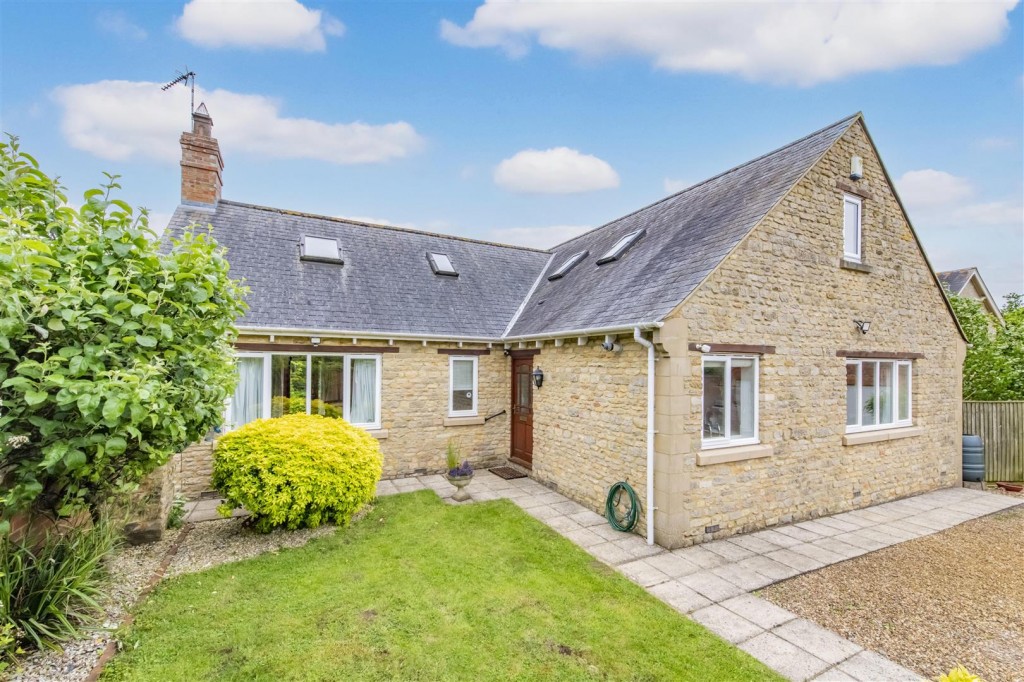 Images for Grafton Underwood, Kettering EAID:oscarjamesapi BID:2
