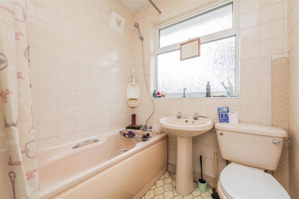 Images for Pipers Hill Road, Kettering EAID:oscarjamesapi BID:2
