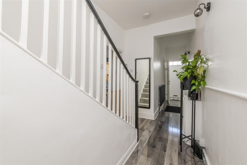 Images for Oxford Street, Wellingborough EAID:oscarjamesapi BID:6