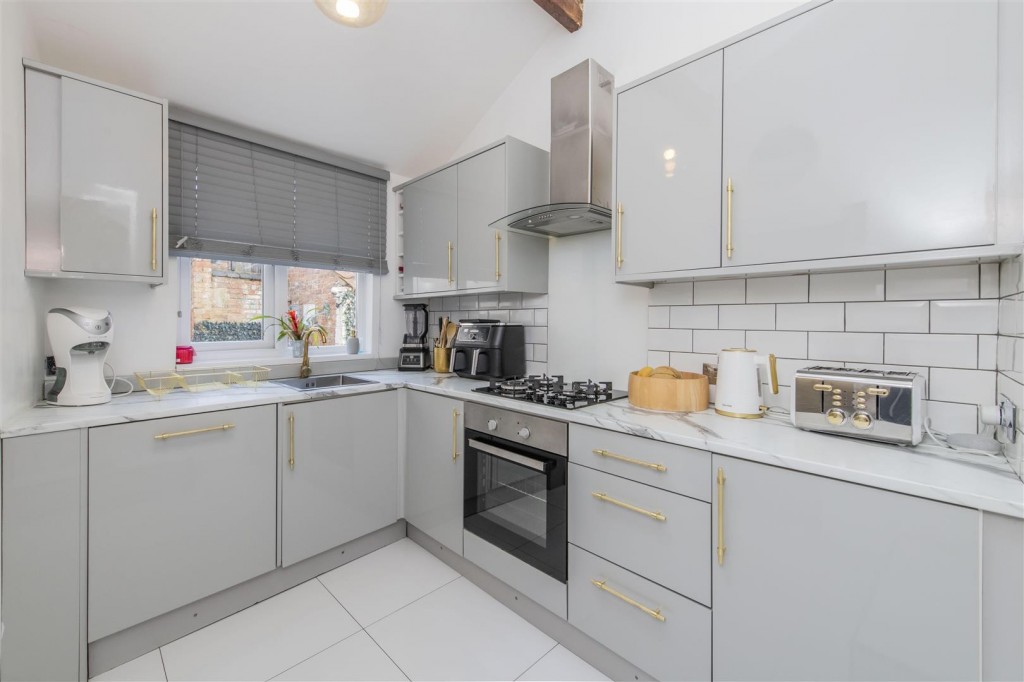 Images for Oxford Street, Wellingborough EAID:oscarjamesapi BID:6