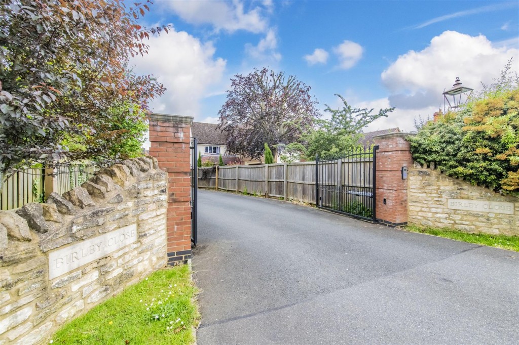 Images for Birley Close, Barton Seagrave EAID:oscarjamesapi BID:3