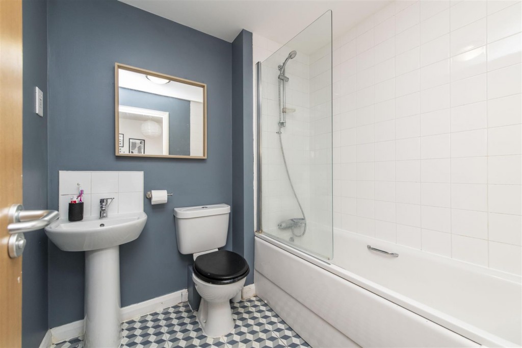 Images for Palmer Crescent, Burton Latimer EAID:oscarjamesapi BID:3