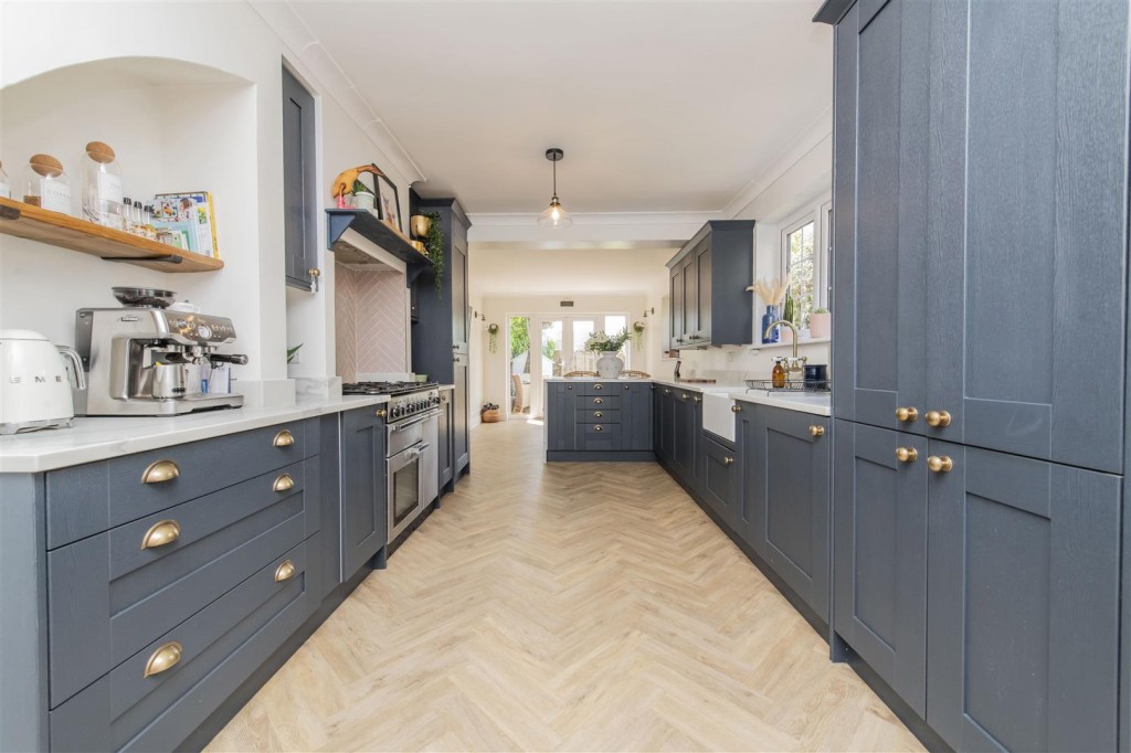 Images for Debdale Road, Wellingborough EAID:oscarjamesapi BID:6