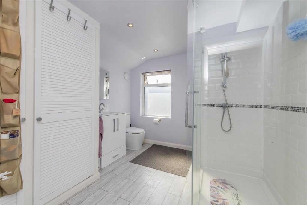 Images for Charles Street, Kettering EAID:oscarjamesapi BID:2
