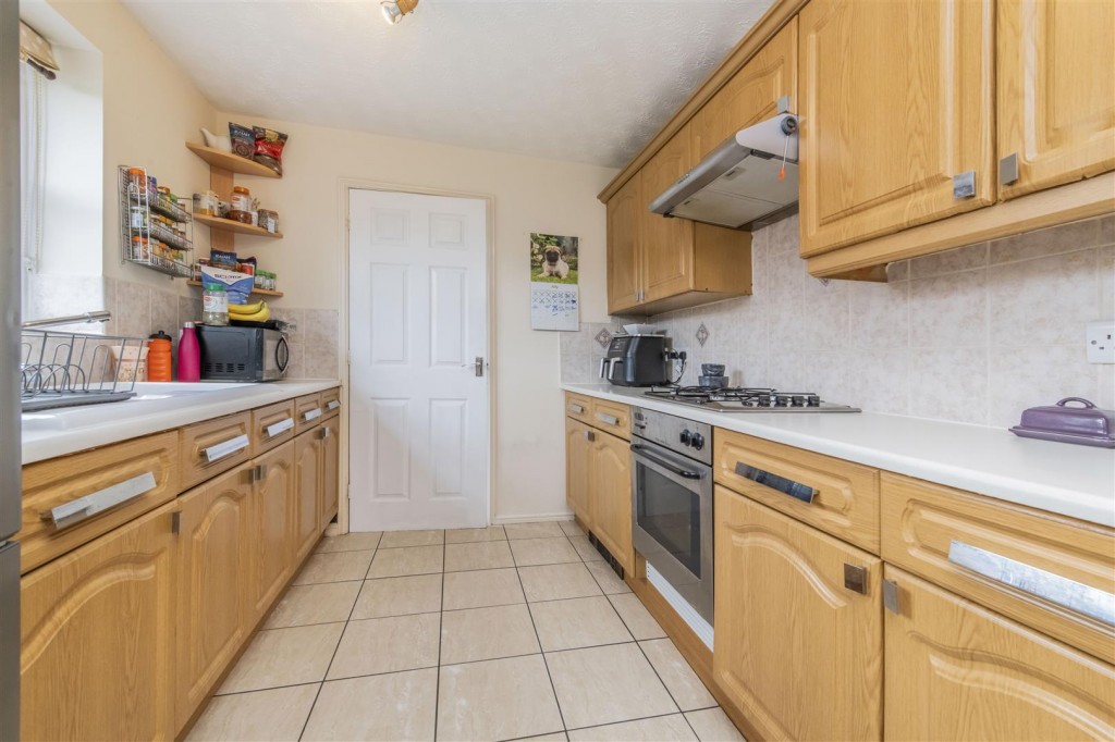 Images for Harwood Drive, Kettering EAID:oscarjamesapi BID:2