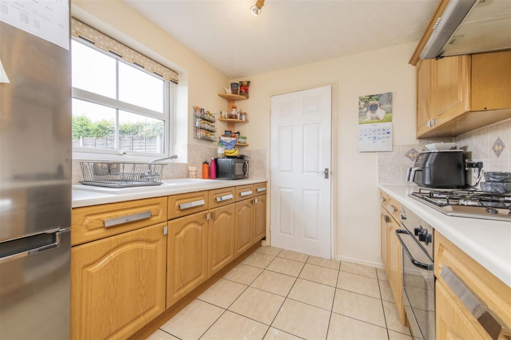 Images for Harwood Drive, Kettering EAID:oscarjamesapi BID:2