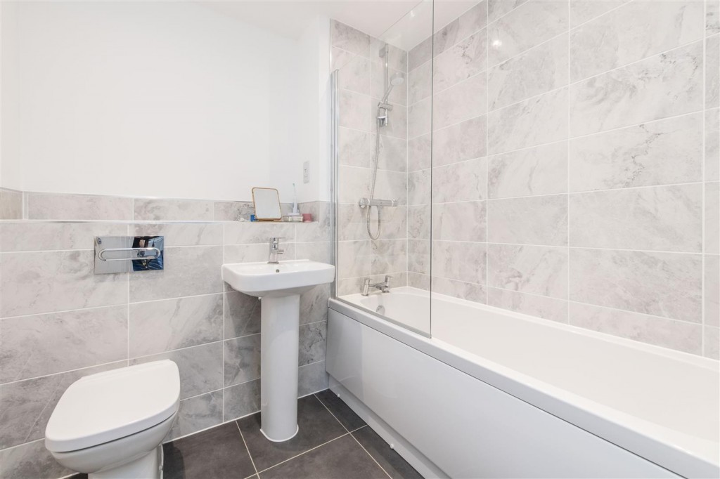 Images for Venus Avenue, Barton Seagrave EAID:oscarjamesapi BID:2