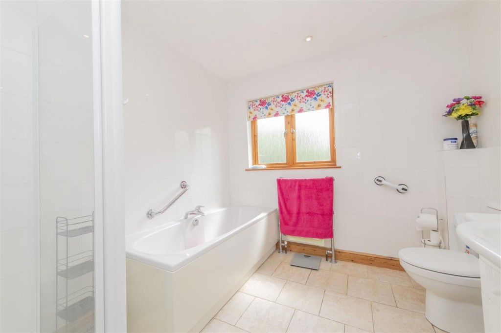 Images for Britten Close, Chelveston EAID:oscarjamesapi BID:6