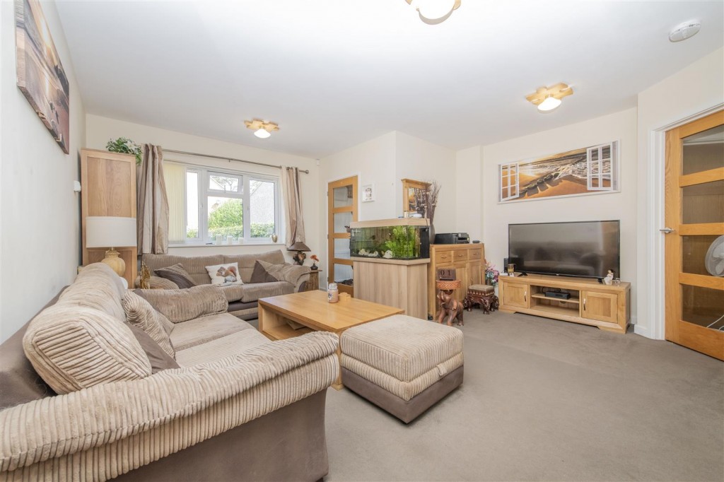 Images for Dene Close, Kettering EAID:oscarjamesapi BID:2