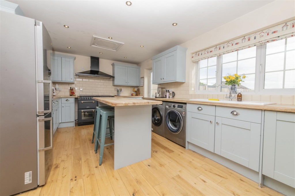 Images for Ripley Road, Cottingham EAID:oscarjamesapi BID:4