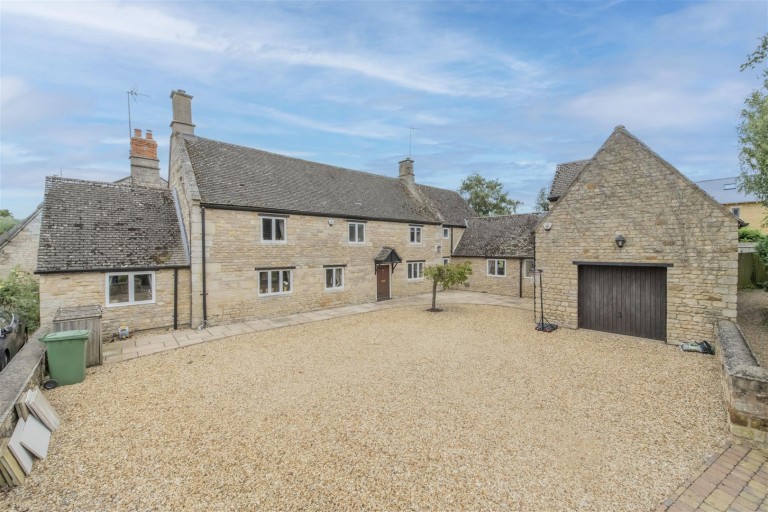 Sales and Lettings Estate Agents in Northamptonshire Oscar James