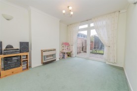 Images for Eastleigh Road, Kettering