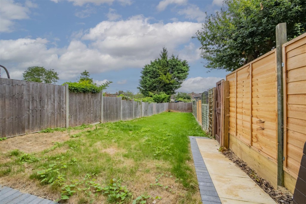 Images for Hillside Avenue, Kettering EAID:oscarjamesapi BID:2