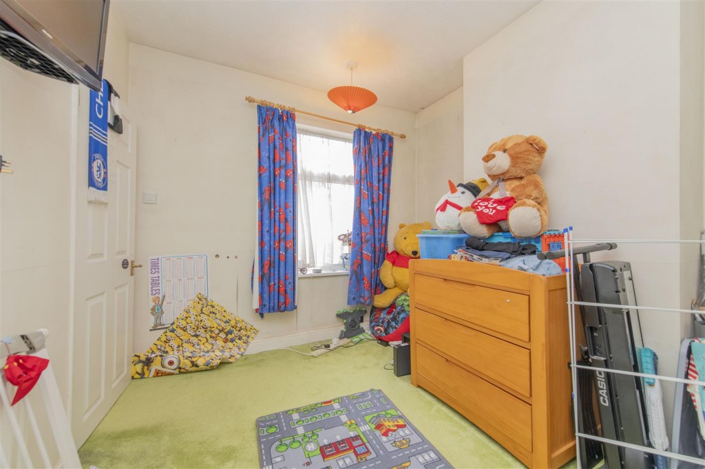 Images for Durban Road, Kettering EAID:oscarjamesapi BID:2