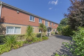 Images for Cole Court, Reservoir Road, Kettering