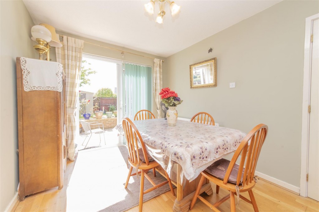 Images for Barth Close, Great Oakley, Corby EAID:oscarjamesapi BID:4