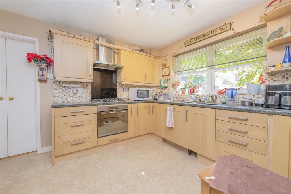 Images for Barth Close, Great Oakley, Corby EAID:oscarjamesapi BID:4