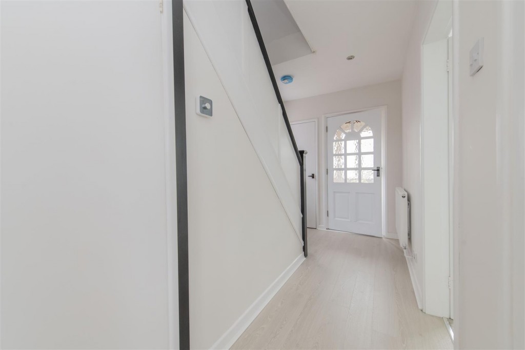Images for Ridgeway, Wellingborough EAID:oscarjamesapi BID:6