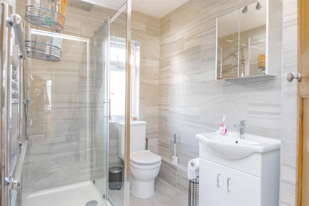 Images for Silverwood Road, Kettering EAID:oscarjamesapi BID:2