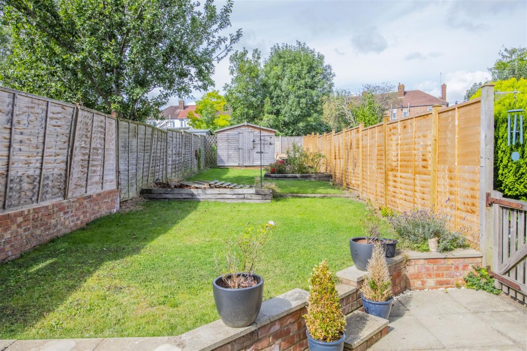 Images for Silverwood Road, Kettering EAID:oscarjamesapi BID:2