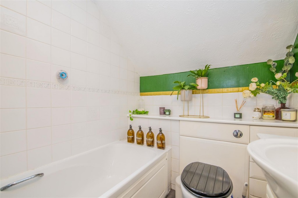Images for Laughton Road, Lubenham EAID:oscarjamesapi BID:5