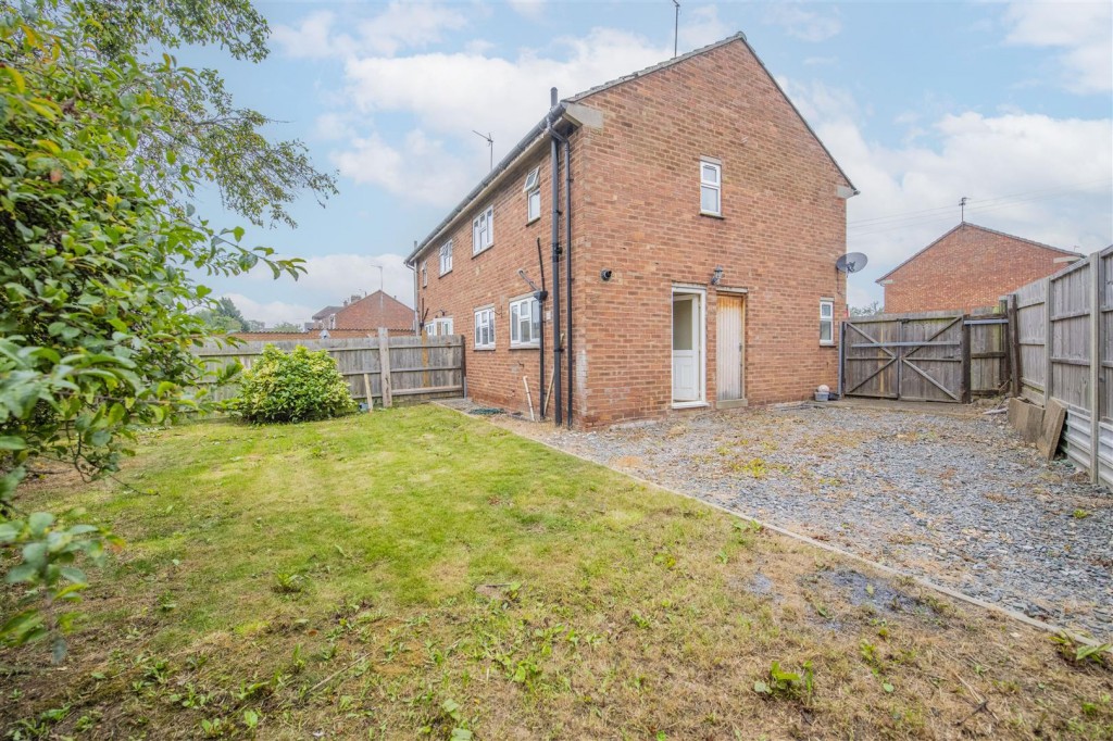 Images for Byron Road, Kettering EAID:oscarjamesapi BID:2