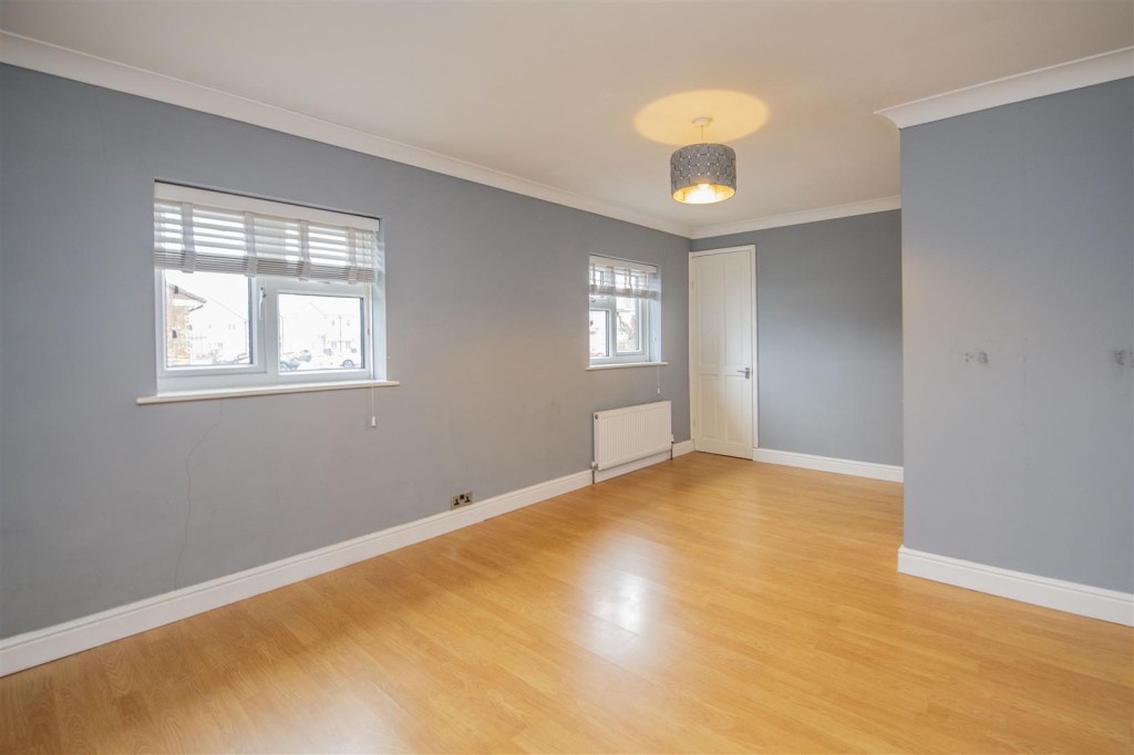 Images for Byron Road, Kettering EAID:oscarjamesapi BID:2