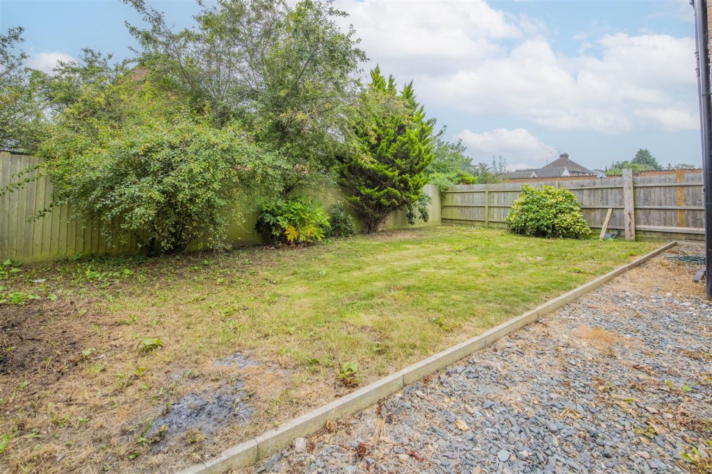 Images for Byron Road, Kettering EAID:oscarjamesapi BID:2