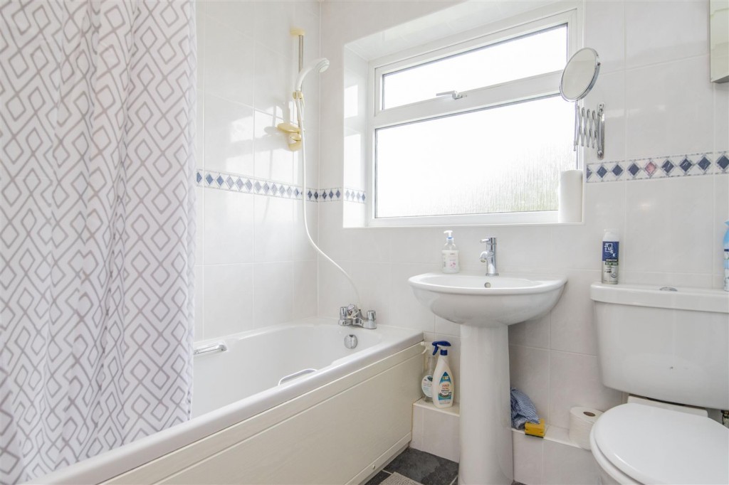 Images for Bradshaw Way, Irchester, Wellingborough EAID:oscarjamesapi BID:6