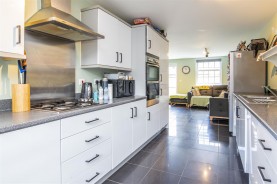 Images for The Avenue, Corby