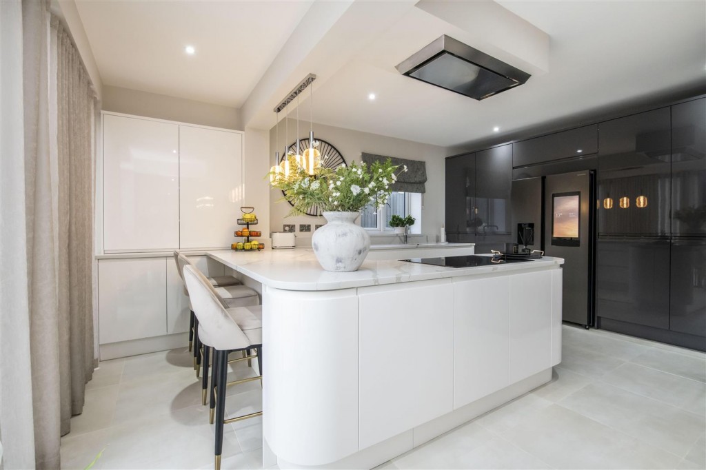 Images for Singlehurst Close, Weldon EAID:oscarjamesapi BID:4