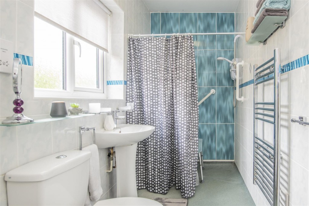 Images for Dryden Street, Raunds EAID:oscarjamesapi BID:3