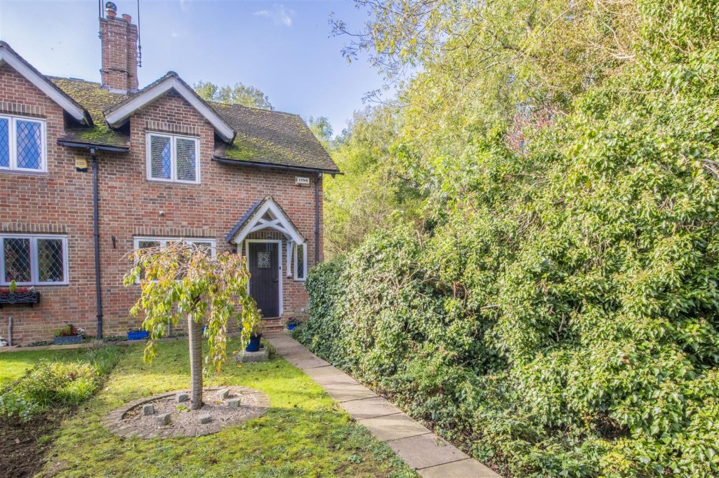 image of 6, Swanspool Court, Doddington Road
