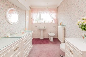 Images for Oakway, Wellingborough