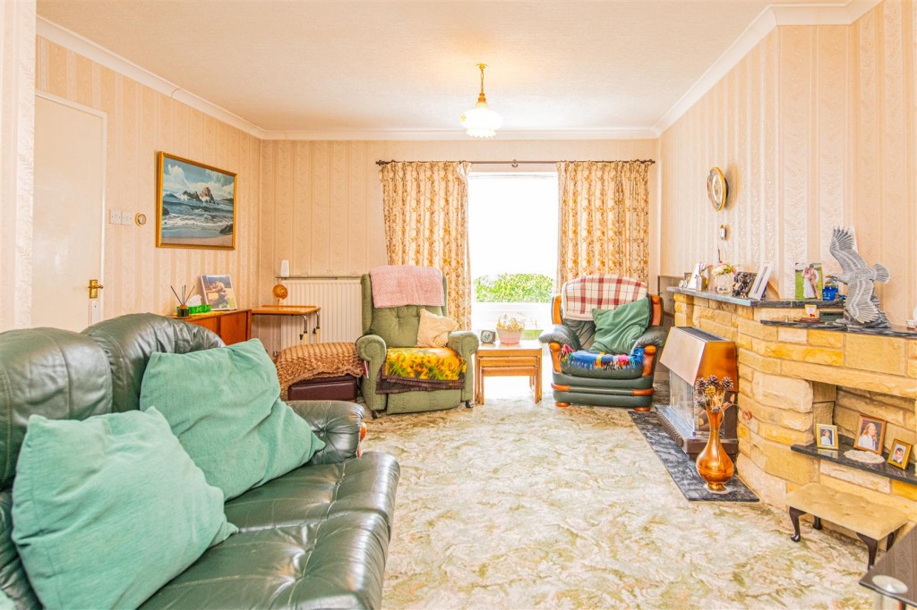 Images for Oakway, Wellingborough EAID:oscarjamesapi BID:6