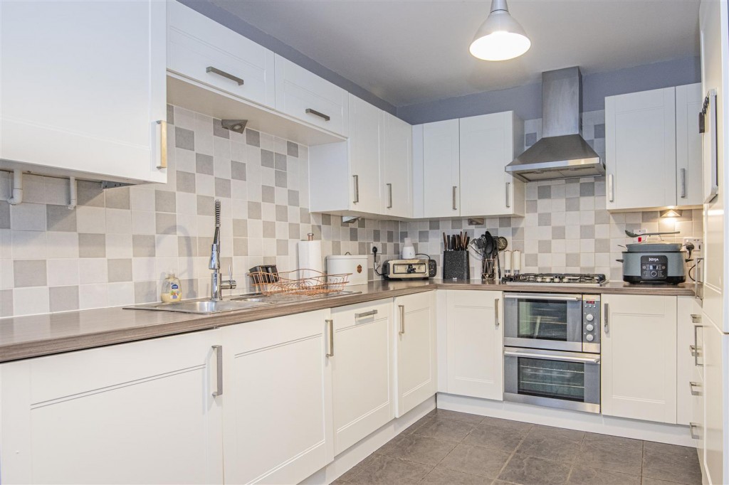 Images for Babbage Crescent., Corby EAID:oscarjamesapi BID:4